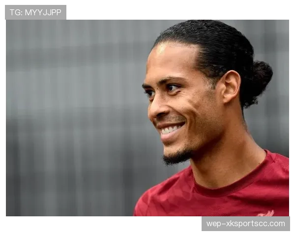 范戴克与拉莫斯：中卫出球重心由后置转向高位组织