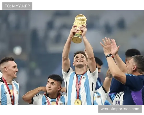 从阿根廷小城到世界杯冠军：阿尔瓦雷斯的逆袭之路