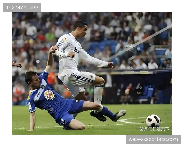 C罗与本泽马队内核心角色的战术适配差异解析